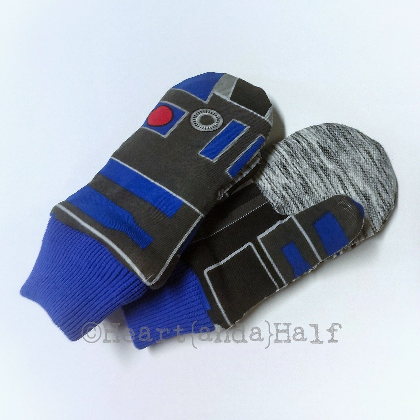 Merry Mittens Sewing Pattern PDF (Sweater Mittens or Fleece Mittens) **Projector/A0 Friendly**