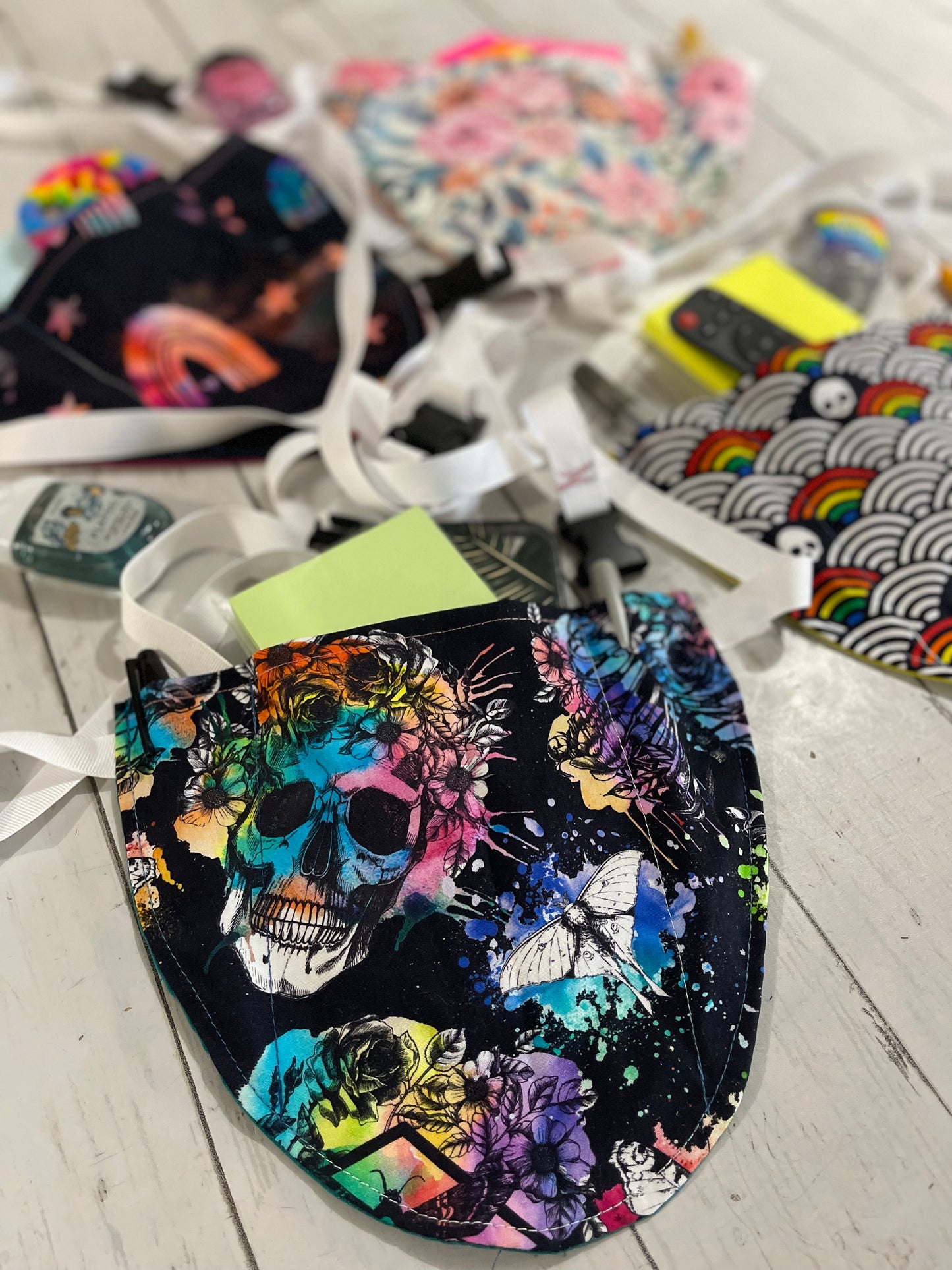 Teacher's Pet - Digital PDF Sewing Pattern for a pouch style apron or easy access fanny pack